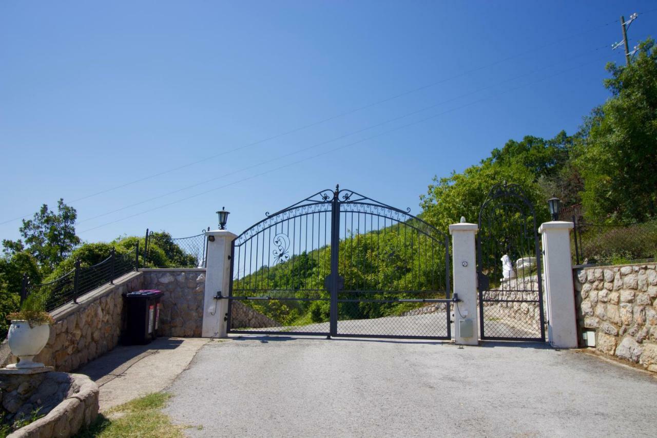 Apartman Nicole Moscenicka Draga Exterior photo